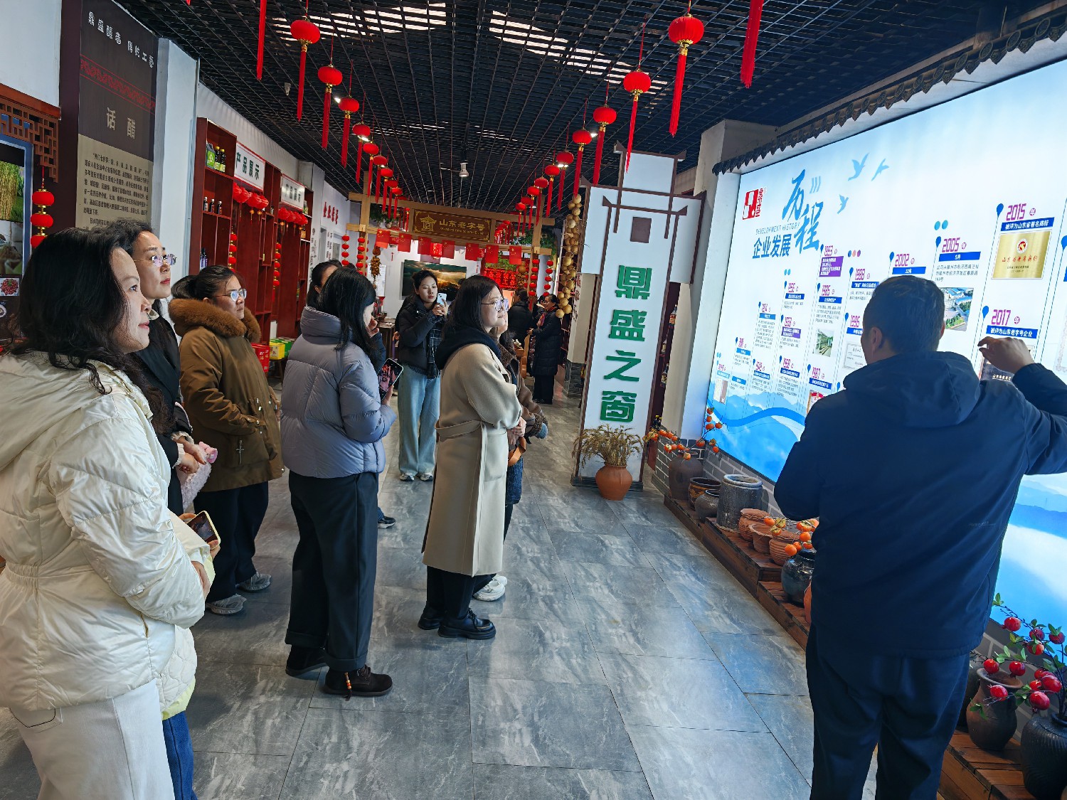 辰龍集團三八婦女節(jié)主題活動圓滿舉辦